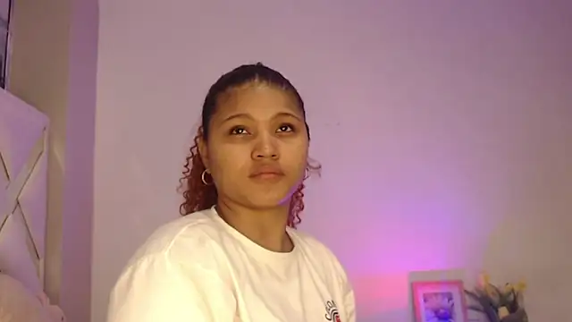 miel alisha online show from July 7, 2026, 12:52 pm
