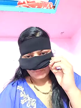 Snapshot of SAIRA-hot chatting on October 30, 2025, 8:12 am SAIRA-hot online show from October 30, 2025, 8:12 am