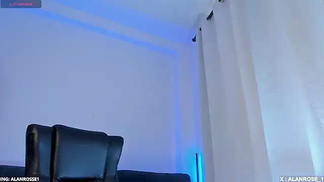 Snapshot of AlanRose01 chatting on October 25, 2025, 7:14 pm AlanRose01 online show from October 25, 2025, 7:14 pm