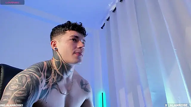 Snapshot of AlanRose01 chatting on November 25, 2025, 2:28 pm AlanRose01 online show from November 25, 2025, 2:28 pm