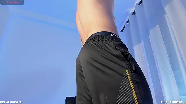 Snapshot of AlanRose01 chatting on December 3, 2025, 1:10 pm AlanRose01 online show from December 3, 2025, 1:10 pm