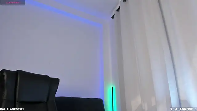 Snapshot of AlanRose01 chatting on November 2, 2025, 2:33 pm AlanRose01 online show from November 2, 2025, 2:33 pm