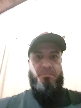 Snapshot of barbas880914 chatting on October 17, 2025, 11:39 pm barbas880914 online show from October 17, 2025, 11:39 pm