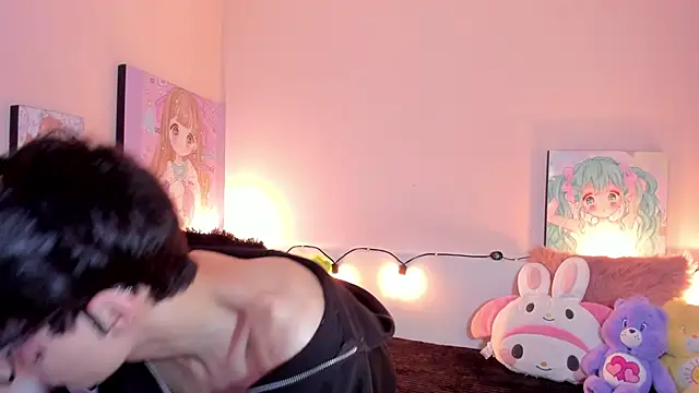 Snapshot of Strawberry_Kitty_ chatting on February 9, 2026, 1:36 am Strawberry Kitty online show from February 9, 2026, 1:36 am