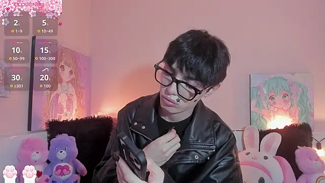 Snapshot of Strawberry_Kitty_ chatting on February 21, 2026, 3:41 am Strawberry Kitty online show from February 21, 2026, 3:41 am