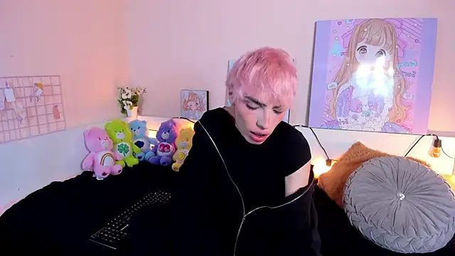 Snapshot of Strawberry_Kitty_ chatting on October 20, 2025, 4:03 am Strawberry Kitty online show from October 20, 2025, 4:03 am