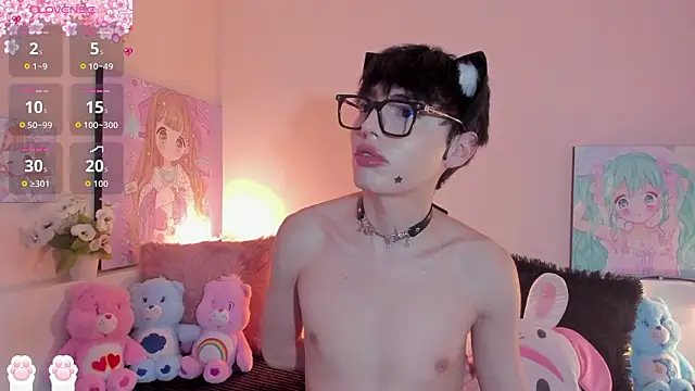 Snapshot of Strawberry_Kitty_ chatting on March 6, 2026, 3:56 am Strawberry Kitty online show from March 6, 2026, 3:56 am