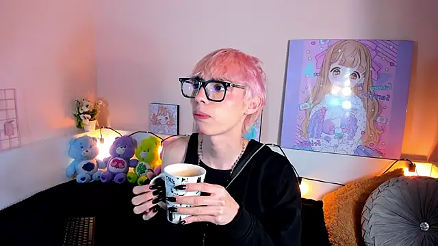 Snapshot of Strawberry_Kitty_ chatting on October 24, 2025, 3:27 am Strawberry Kitty online show from October 24, 2025, 3:27 am