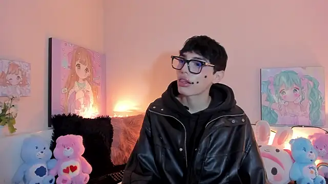 Snapshot of Strawberry_Kitty_ chatting on February 7, 2026, 4:20 am Strawberry Kitty online show from February 7, 2026, 4:20 am