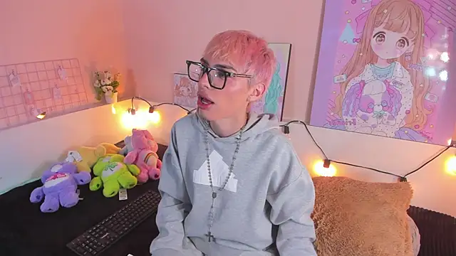 Snapshot of Strawberry_Kitty_ chatting on November 9, 2025, 5:00 am Strawberry Kitty online show from November 9, 2025, 5:00 am