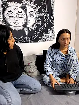 emily n abby online show from June 27, 2026, 1:39 pm