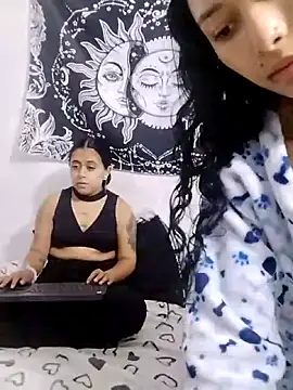 emily n abby online show from April 25, 2026, 1:25 pm