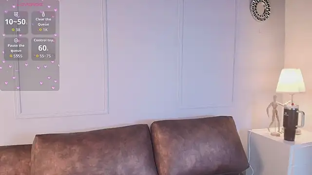 Snapshot of Bellaryy chatting on December 4, 2025, 1:32 pm Bellaryy online show from December 4, 2025, 1:32 pm