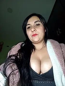 Snapshot of Kymberlaury chatting on October 28, 2025, 3:29 am Kymberlaury online show from October 28, 2025, 3:29 am