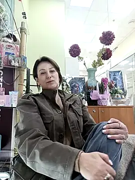 Snapshot of Luna_7777 chatting on March 11, 2026, 2:55 pm Luna 7777 online show from March 11, 2026, 2:55 pm