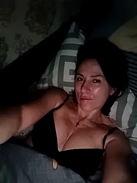 Snapshot of Luna_7777 chatting on March 19, 2026, 8:53 pm Luna 7777 online show from March 19, 2026, 8:53 pm