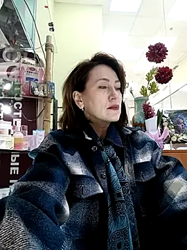 Snapshot of Luna_7777 chatting on March 18, 2026, 11:35 am Luna 7777 online show from March 18, 2026, 11:35 am