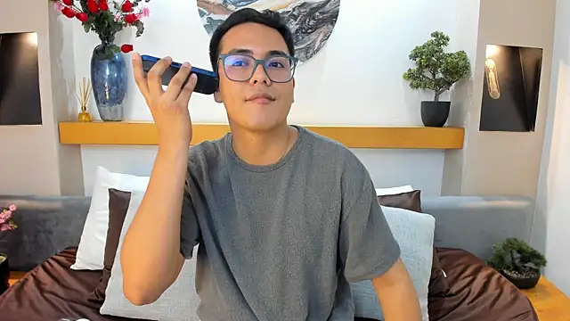 Snapshot of JohnBelRose chatting on November 25, 2025, 9:26 pm JohnBelRose online show from November 25, 2025, 9:26 pm