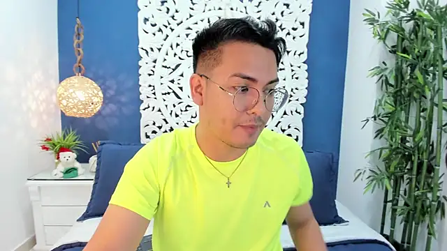 Snapshot of JohnBelRose chatting on November 16, 2025, 11:04 am JohnBelRose online show from November 16, 2025, 11:04 am