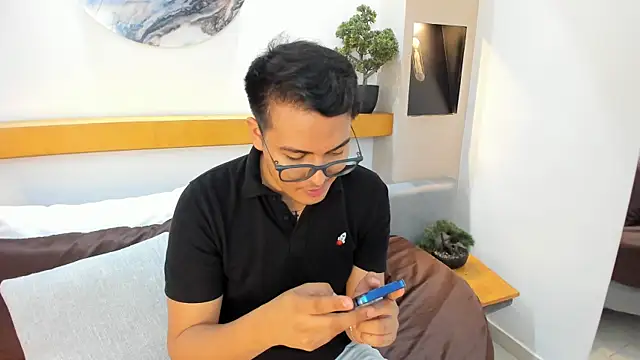 Snapshot of JohnBelRose chatting on November 22, 2025, 8:08 pm JohnBelRose online show from November 22, 2025, 8:08 pm