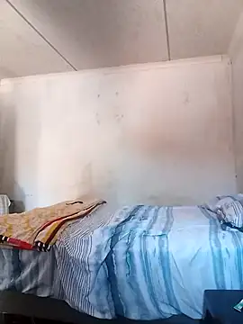 Snapshot of Roronae chatting on October 25, 2025, 9:19 am Roronae online show from October 25, 2025, 9:19 am