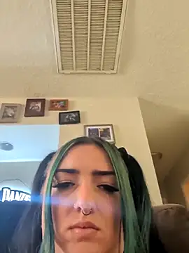 ImKatMeow online show from April 27, 2026, 4:27 pm