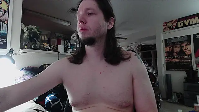 Snapshot of biggerisbetter12 chatting on February 9, 2026, 11:14 pm biggerisbetter12 online show from February 9, 2026, 11:14 pm