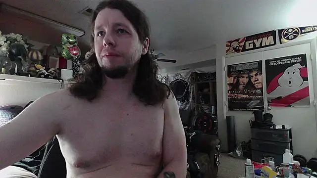 Snapshot of biggerisbetter12 chatting on February 16, 2026, 3:32 pm biggerisbetter12 online show from February 16, 2026, 3:32 pm