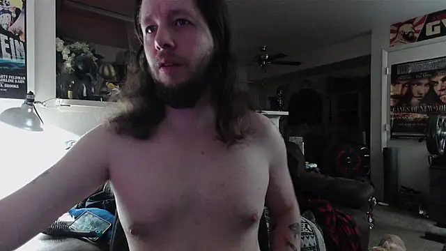 Snapshot of biggerisbetter12 chatting on April 21, 2026, 1:42 am biggerisbetter12 online show from April 21, 2026, 1:42 am