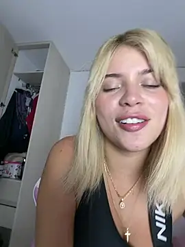  Alicee 1 online show from April 26, 2026, 1:25 am