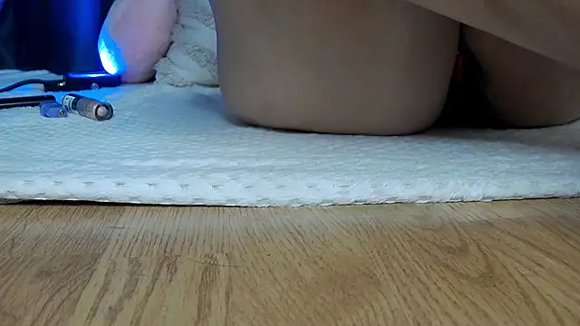 BiancaAva online show from December 4, 2025, 4:06 pm