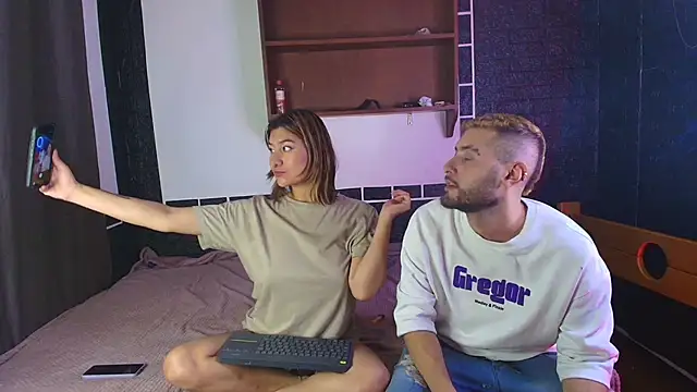 Snapshot of Megan_bdsm_ chatting on December 14, 2025, 5:35 am Megan bdsm online show from December 14, 2025, 5:35 am