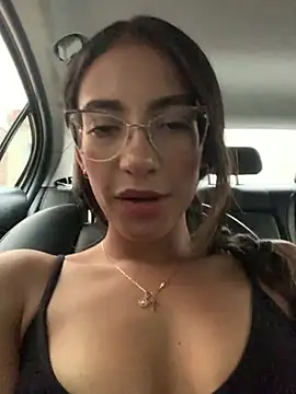 Snapshot of elegant__rouse chatting on July 3, 2026, 8:59 pm elegant rouse online show from July 3, 2026, 8:59 pm