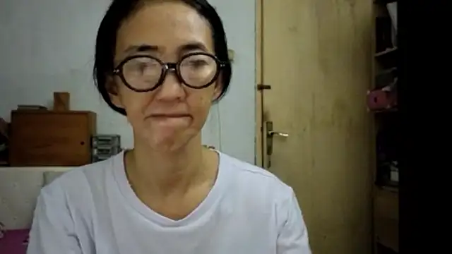 Snapshot of princessD077 chatting on May 23, 2026, 4:50 pm princessD077 online show from May 23, 2026, 4:50 pm