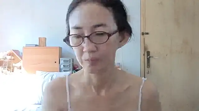 Snapshot of princessD077 chatting on May 31, 2026, 2:17 am princessD077 online show from May 31, 2026, 2:17 am