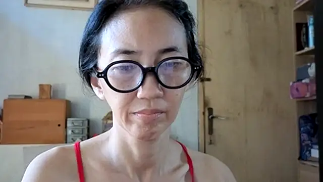 Snapshot of princessD077 chatting on May 10, 2026, 8:40 am princessD077 online show from May 10, 2026, 8:40 am