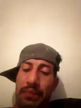 Snapshot of Orlao25cm chatting on December 15, 2025, 3:34 am Orlao25cm online show from December 15, 2025, 3:34 am