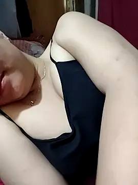 Sinhlinh2020 online show from May 3, 2026, 4:21 pm
