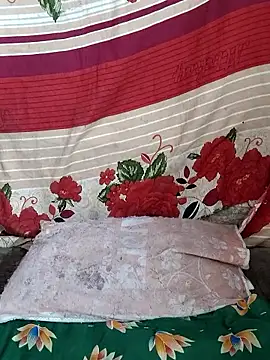 Snapshot of Itz_Aisha__ chatting on April 1, 2026, 6:48 am Itz Aisha online show from April 1, 2026, 6:48 am