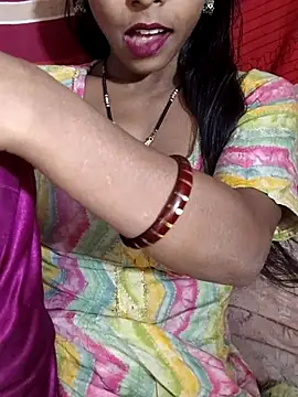 Snapshot of Itz_Aisha__ chatting on April 18, 2026, 5:32 am Itz Aisha online show from April 18, 2026, 5:32 am