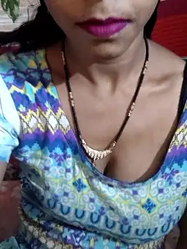 Snapshot of Itz_Aisha__ chatting on April 14, 2026, 6:18 am Itz Aisha online show from April 14, 2026, 6:18 am