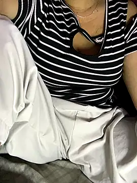 Snapshot of Minibo68 chatting on October 24, 2025, 3:55 pm Minibo68 online show from October 24, 2025, 3:55 pm