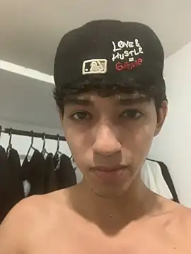 Alex king17 online show from June 1, 2026, 5:29 am