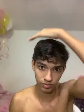 Alex king17 online show from May 9, 2026, 7:12 am