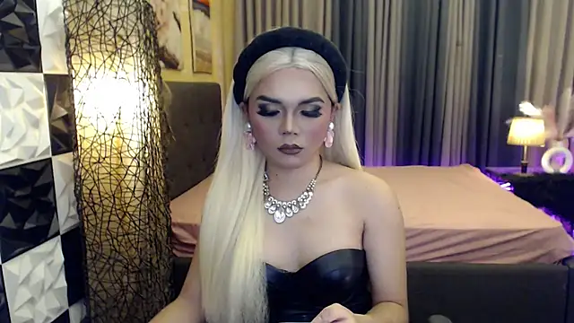 Snapshot of XJuicyCockTransX chatting on October 20, 2025, 7:14 pm XJuicyCockTransX online show from October 20, 2025, 7:14 pm