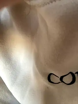 Snapshot of Phale2x chatting on November 23, 2025, 8:46 am Phale2x online show from November 23, 2025, 8:46 am