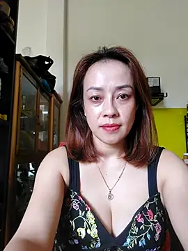 Snapshot of Baby-bigboobs20 chatting on November 23, 2025, 8:13 am Baby-bigboobs20 online show from November 23, 2025, 8:13 am