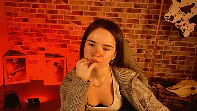 May Bloom online show from March 3, 2026, 5:14 am