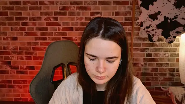 May Bloom online show from February 18, 2026, 6:11 am