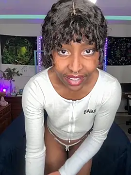 Snapshot of DaisyMynx chatting on November 8, 2025, 3:21 am DaisyMynx online show from November 8, 2025, 3:21 am